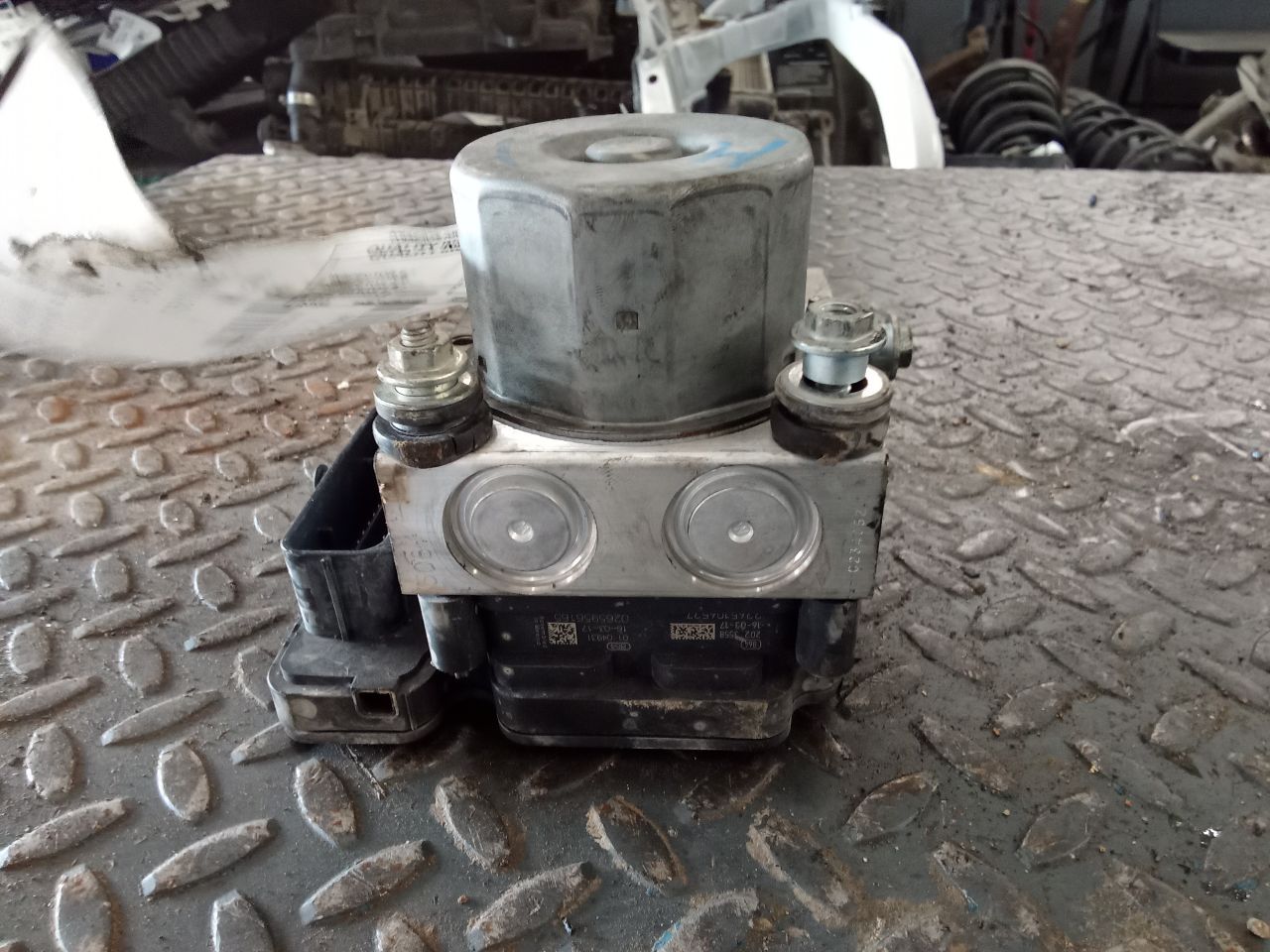 Part image 4
