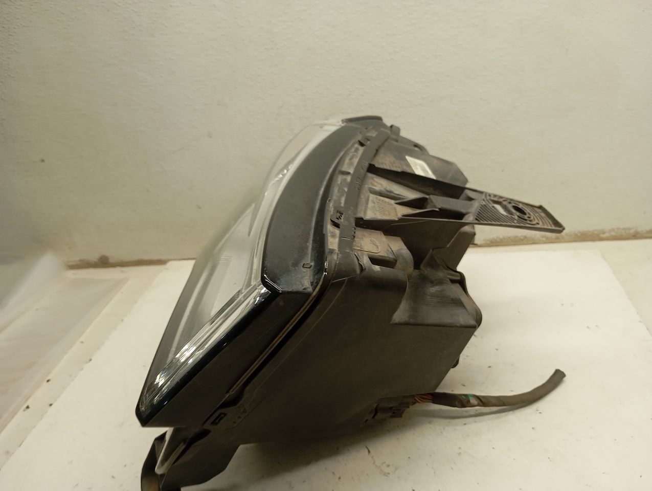 Part image 4