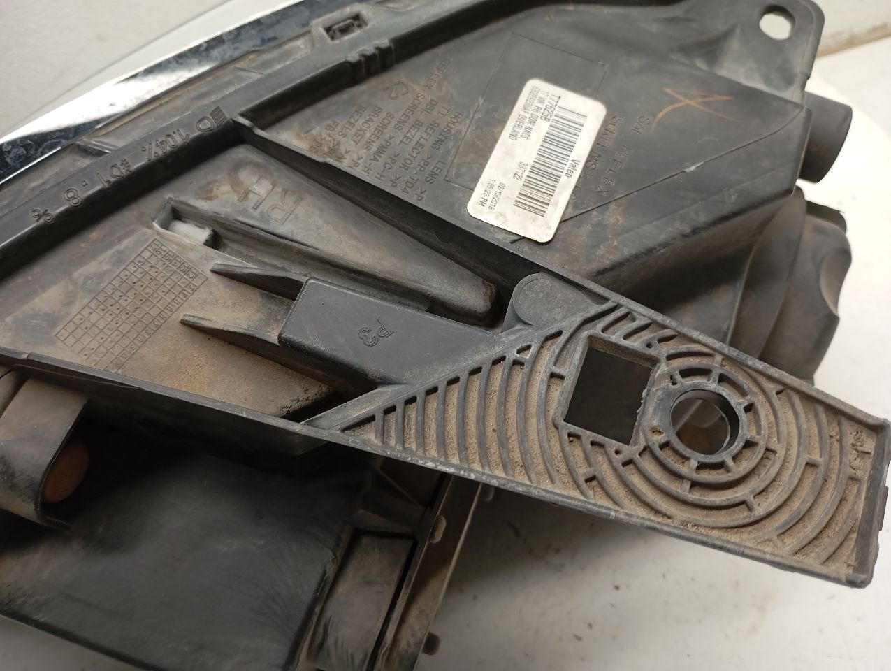 Part image 6
