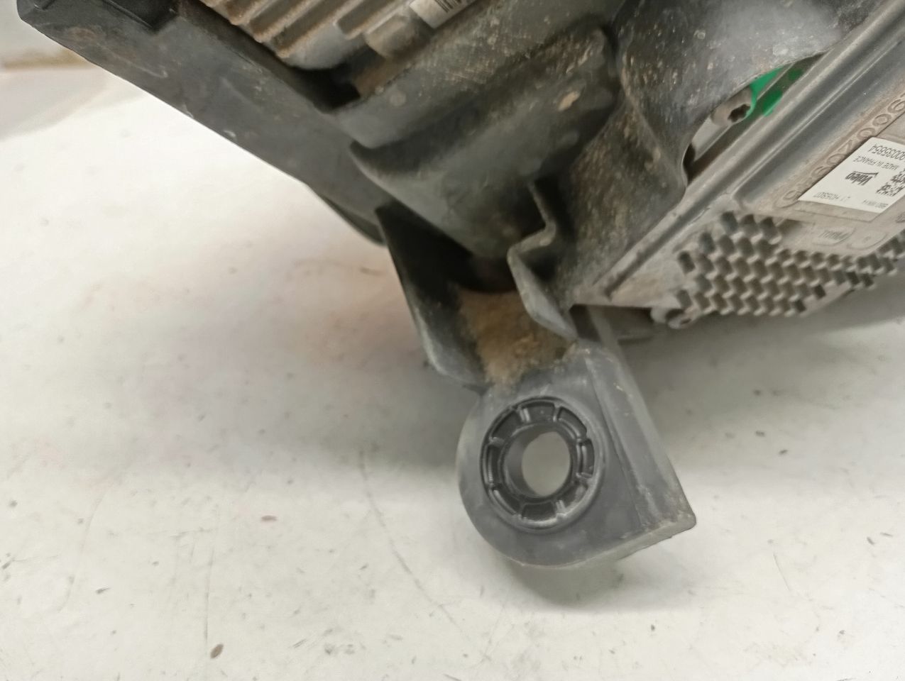 Part image 13