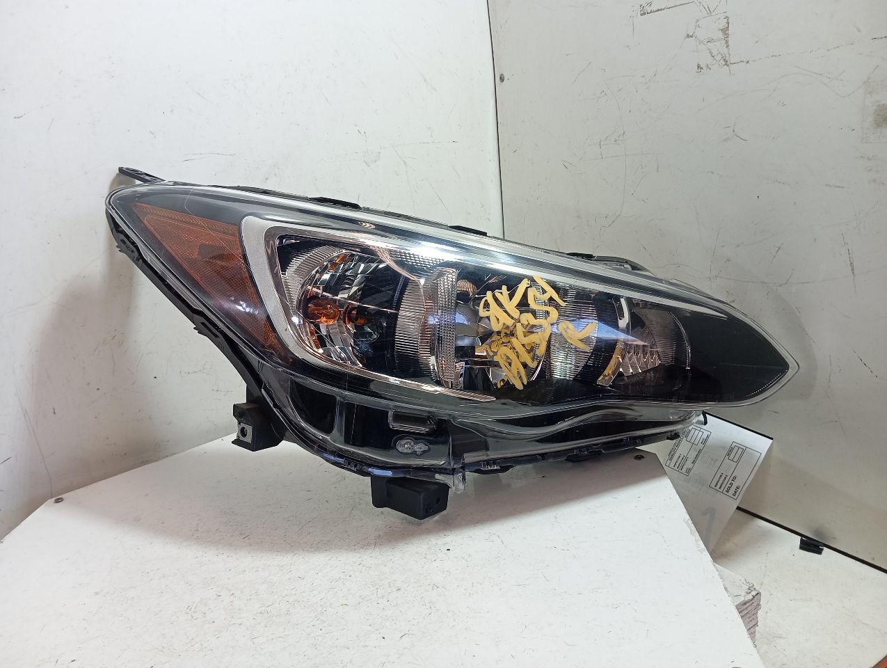 Part image 3