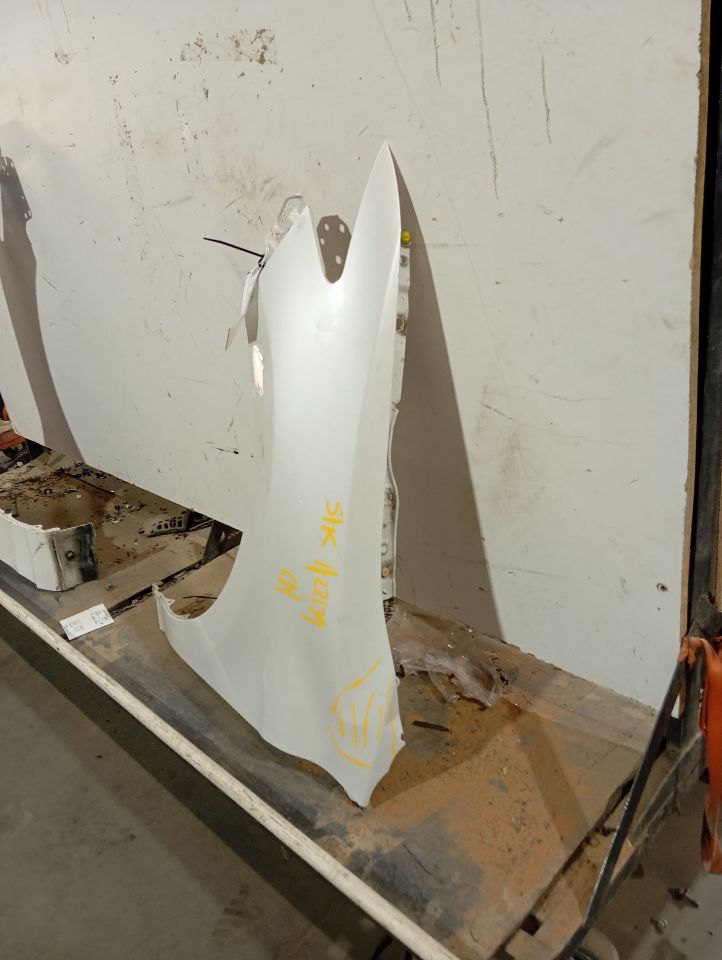 Part image 3