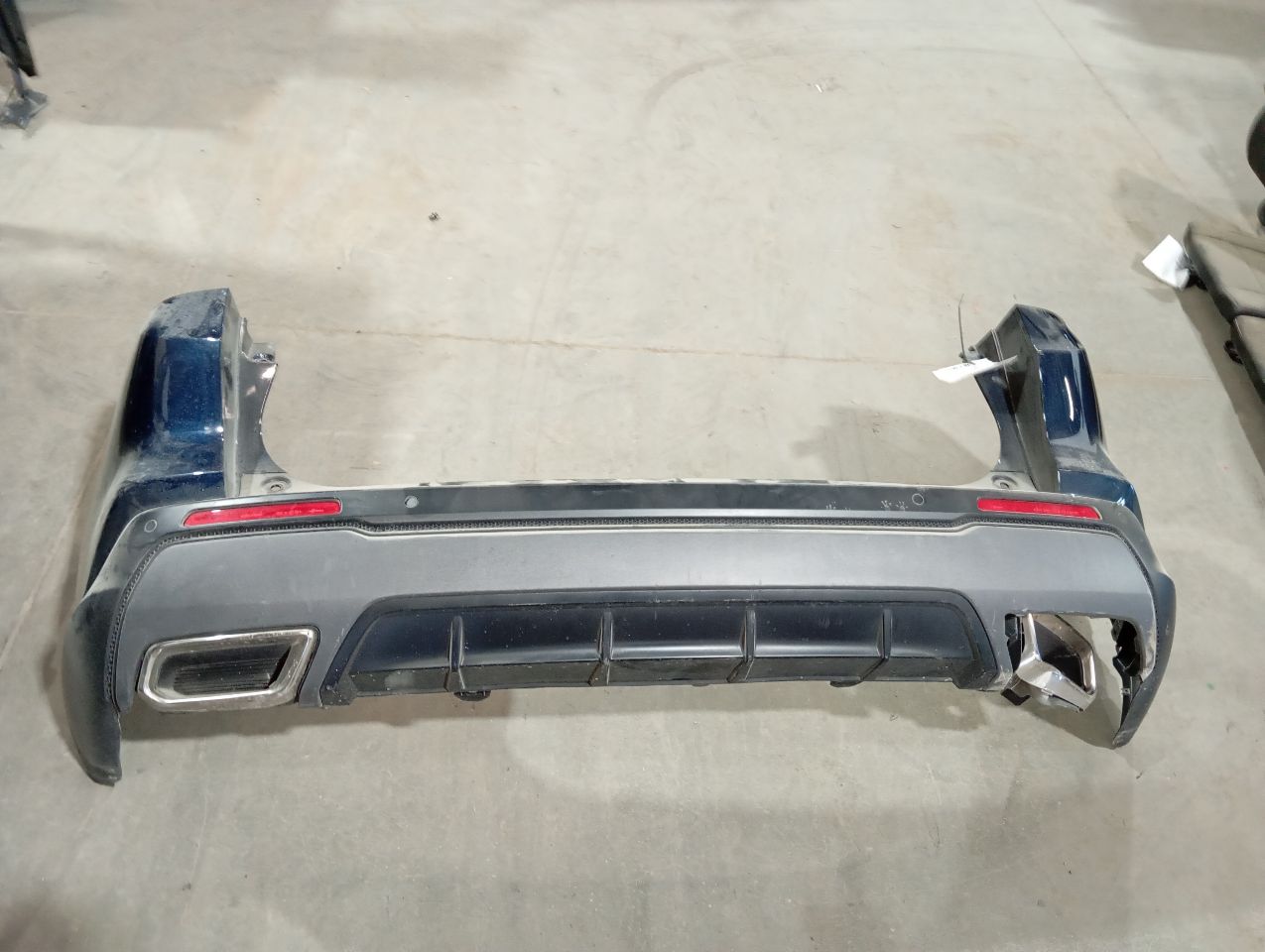 Part image 4