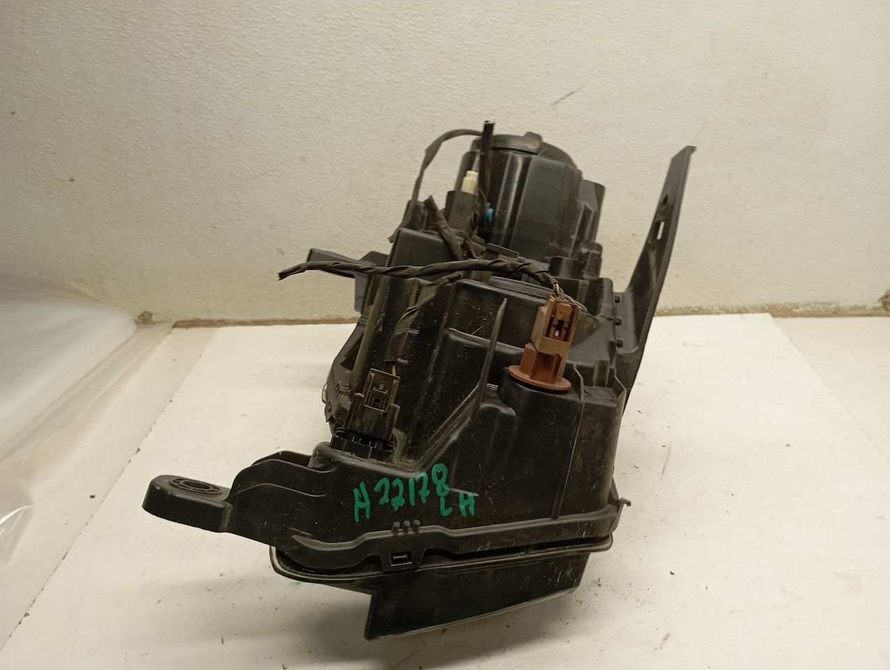 Part image 6