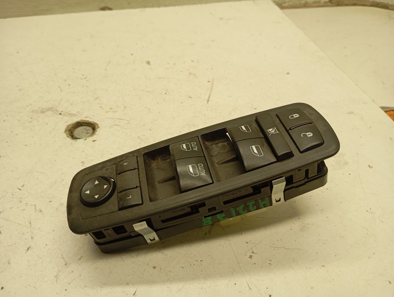 Part image 1