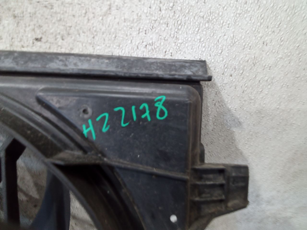 Part image 4