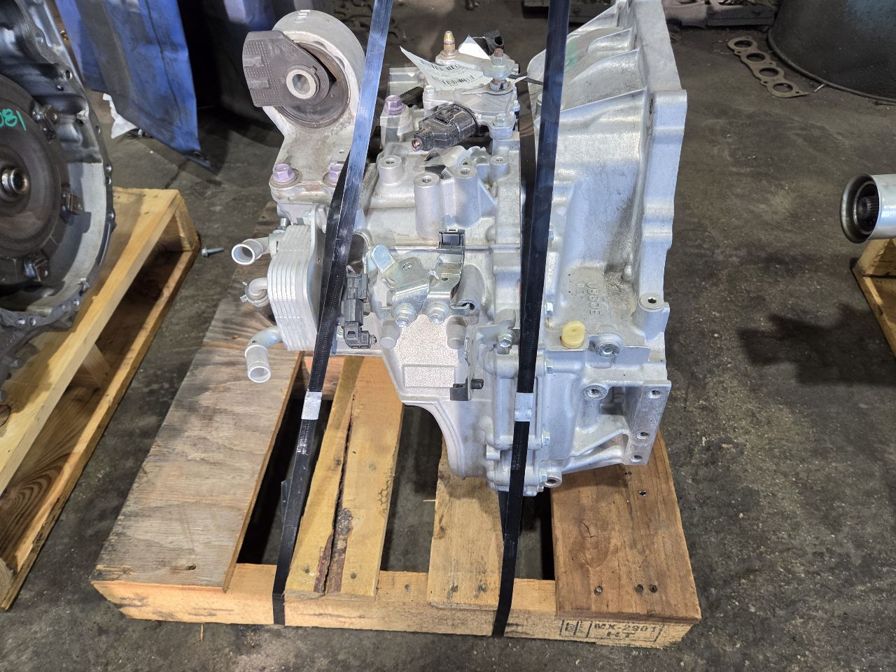 Part image 3