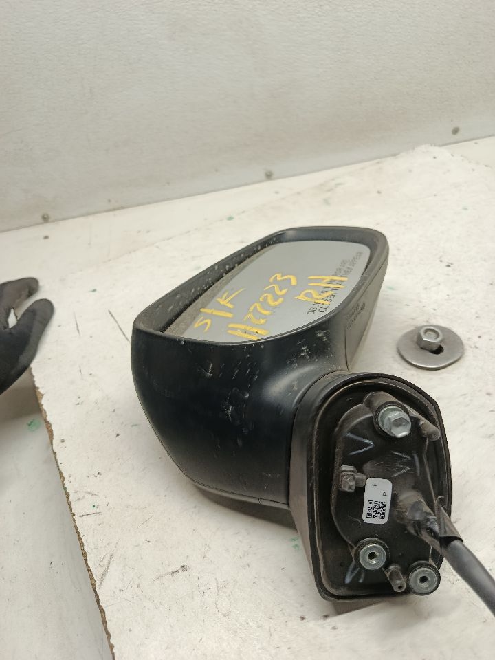 Part image 7