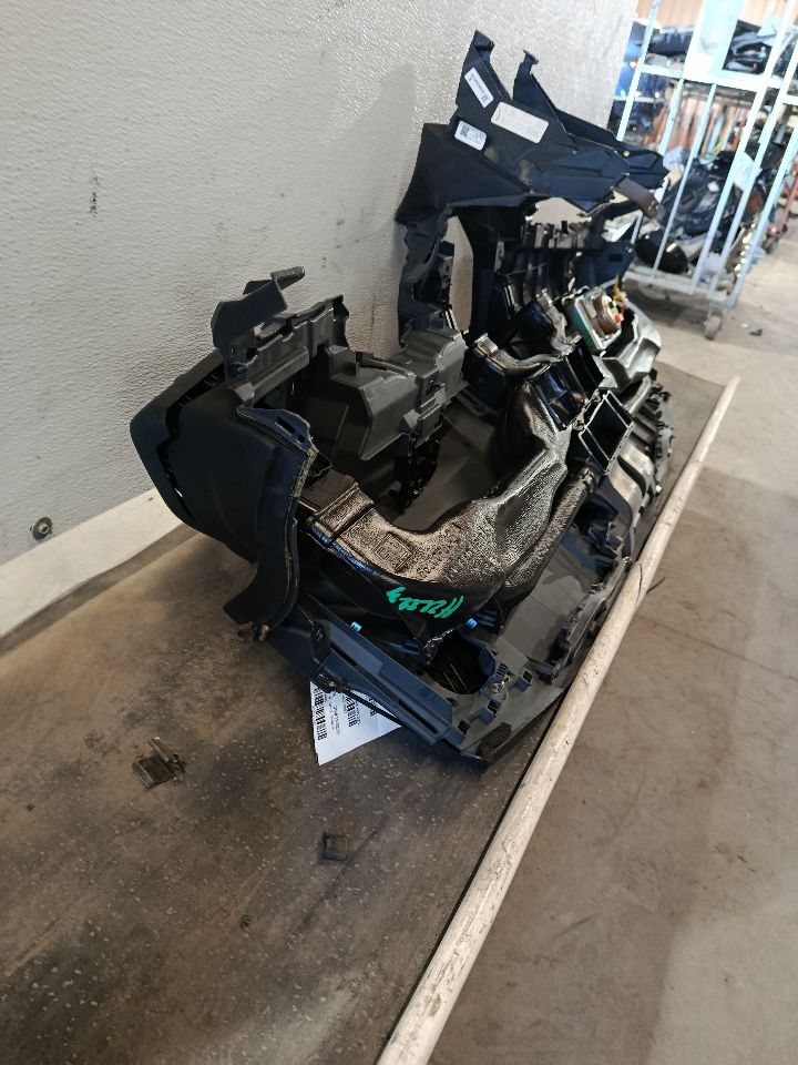 Part image 8