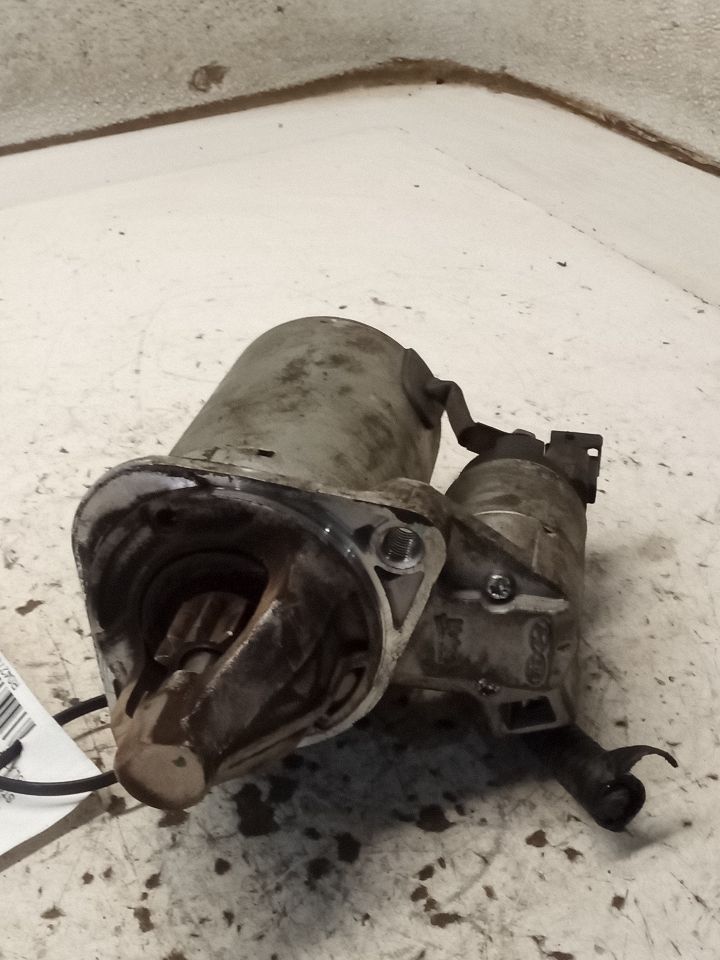 Part image 7