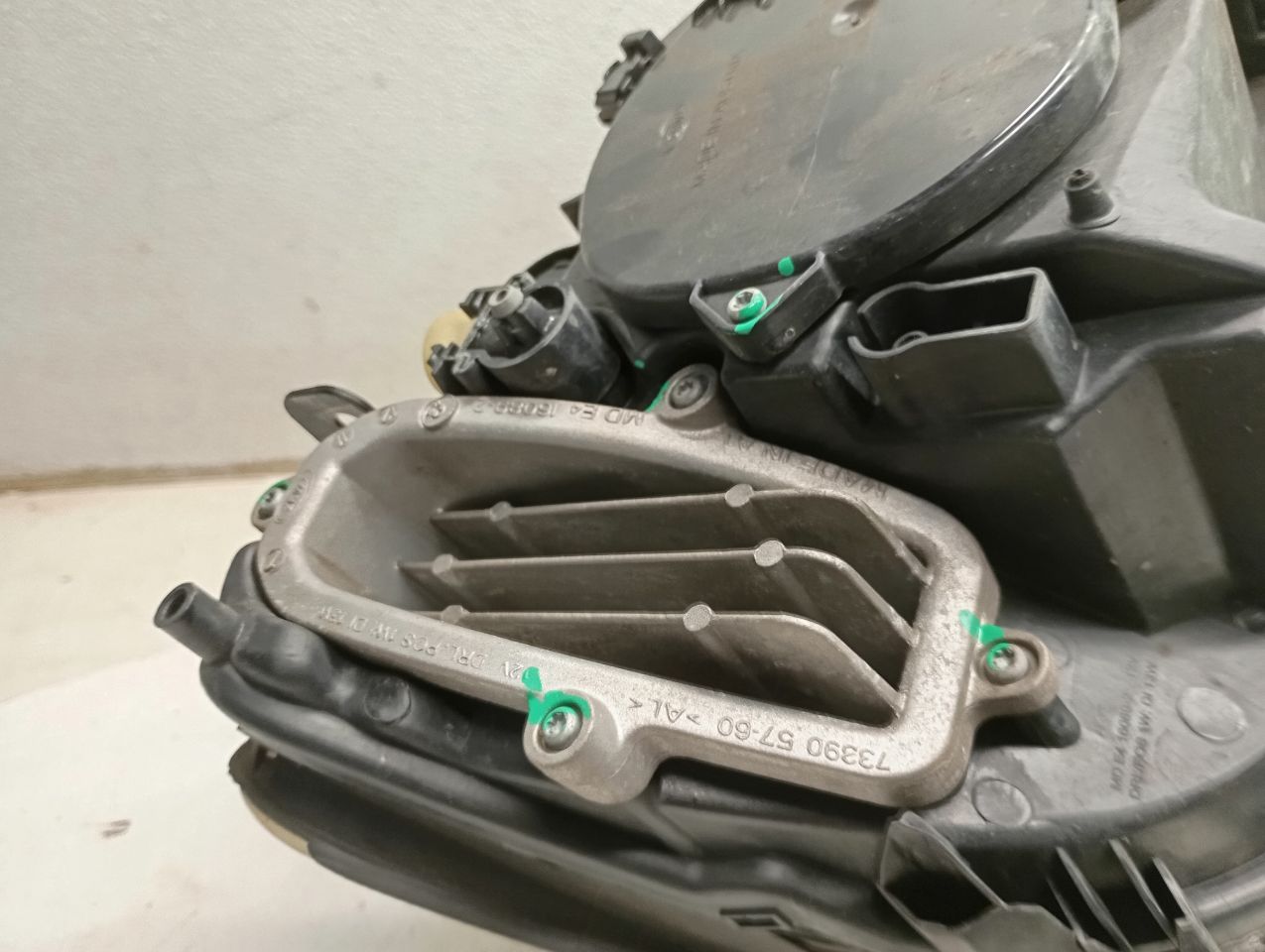Part image 10