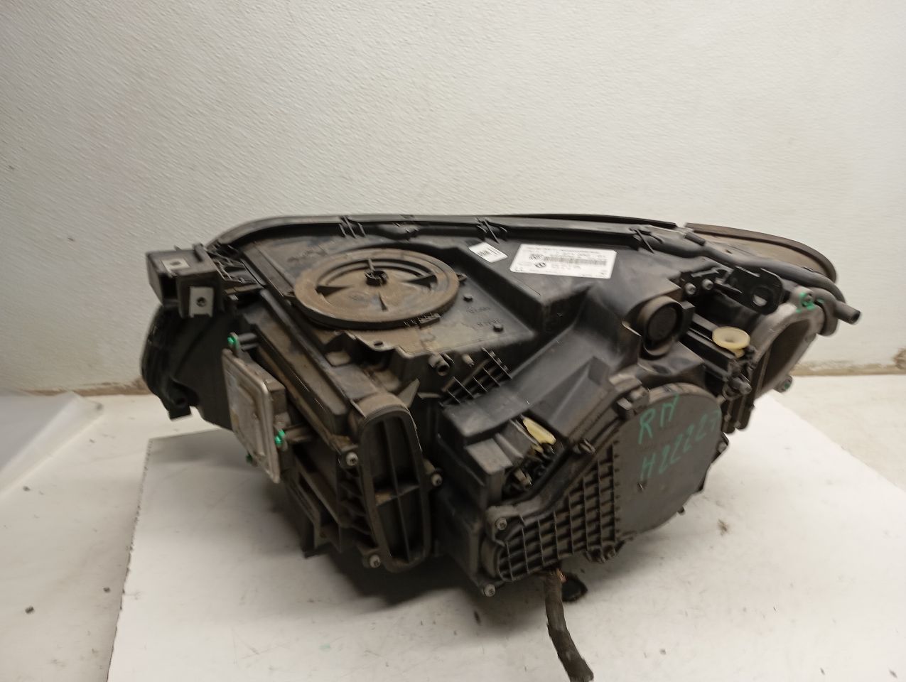 Part image 3