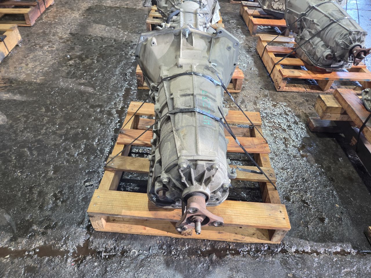 Part image 3