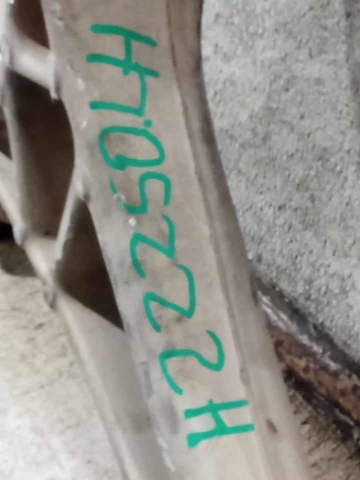 Part image 8
