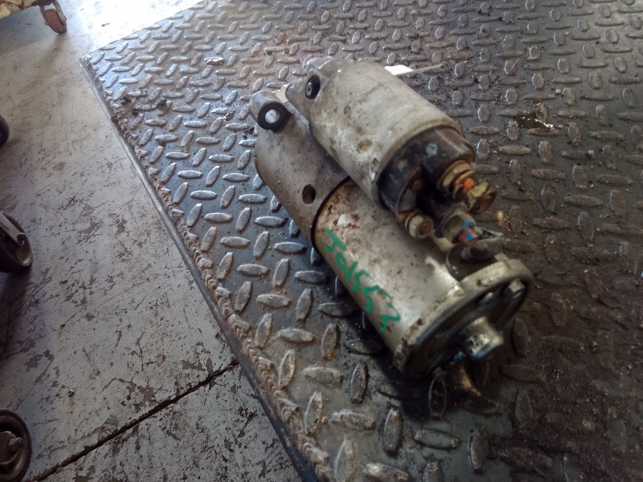 Part image 3