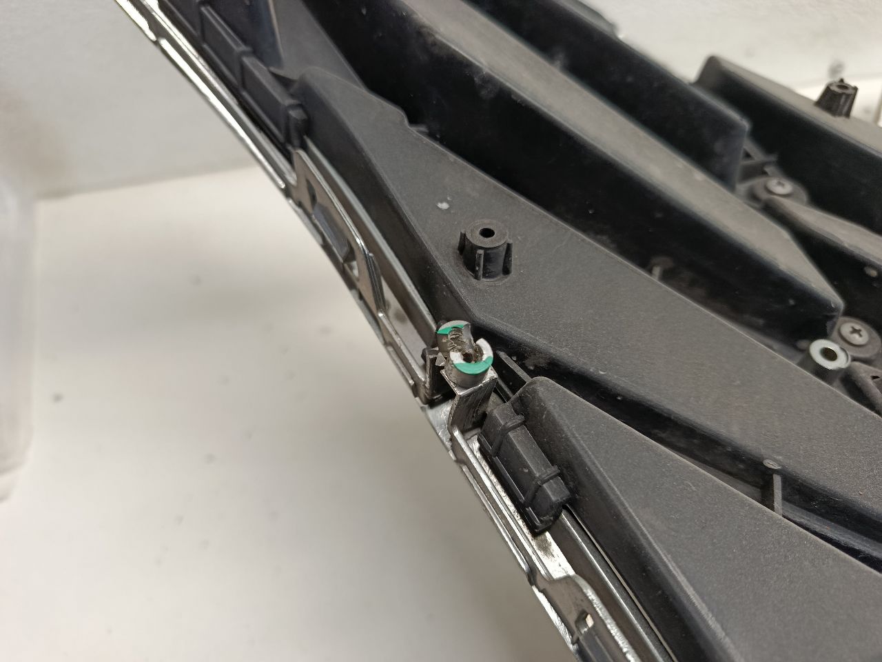 Part image 7