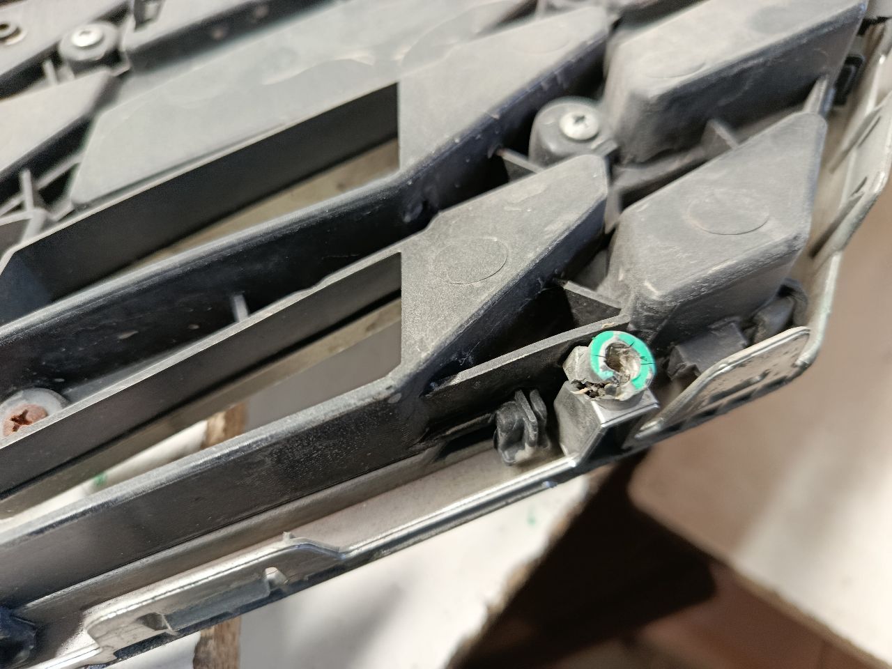 Part image 8