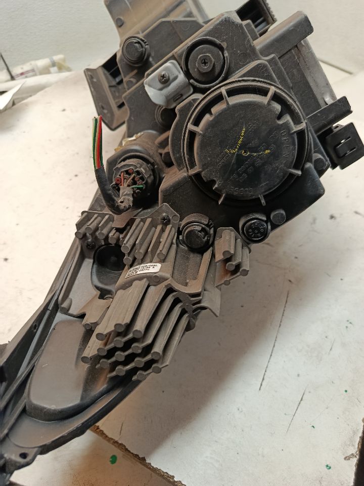 Part image 10