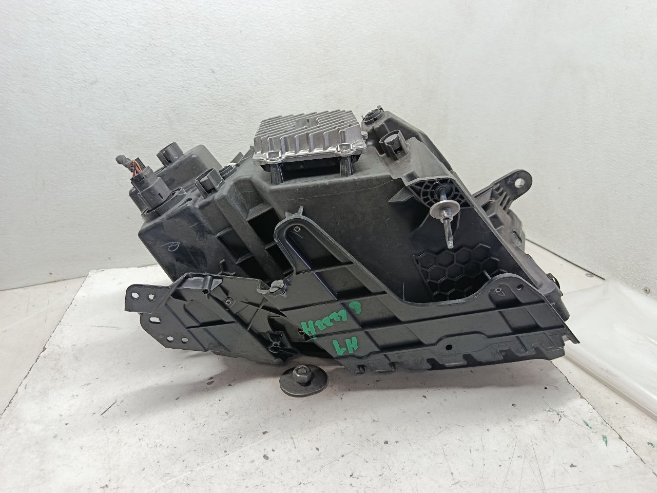 Part image 9