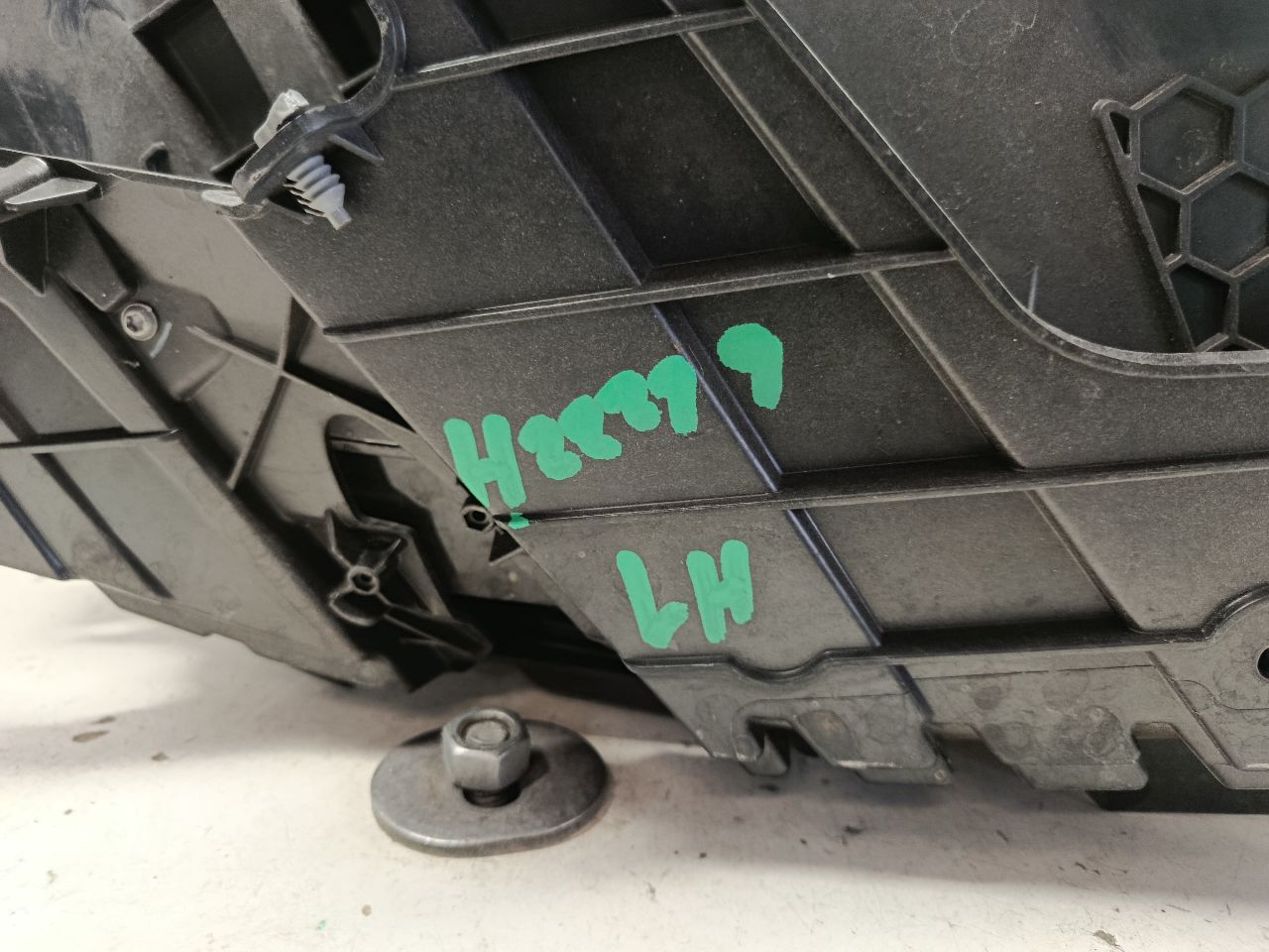 Part image 10