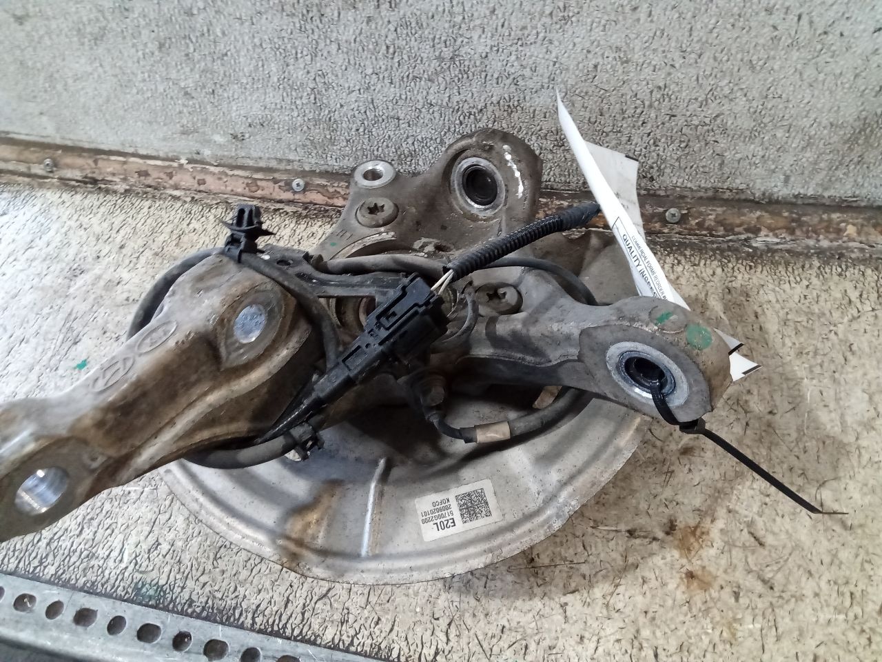Part image 3