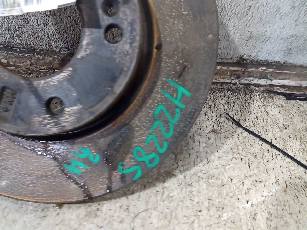 Part image 4