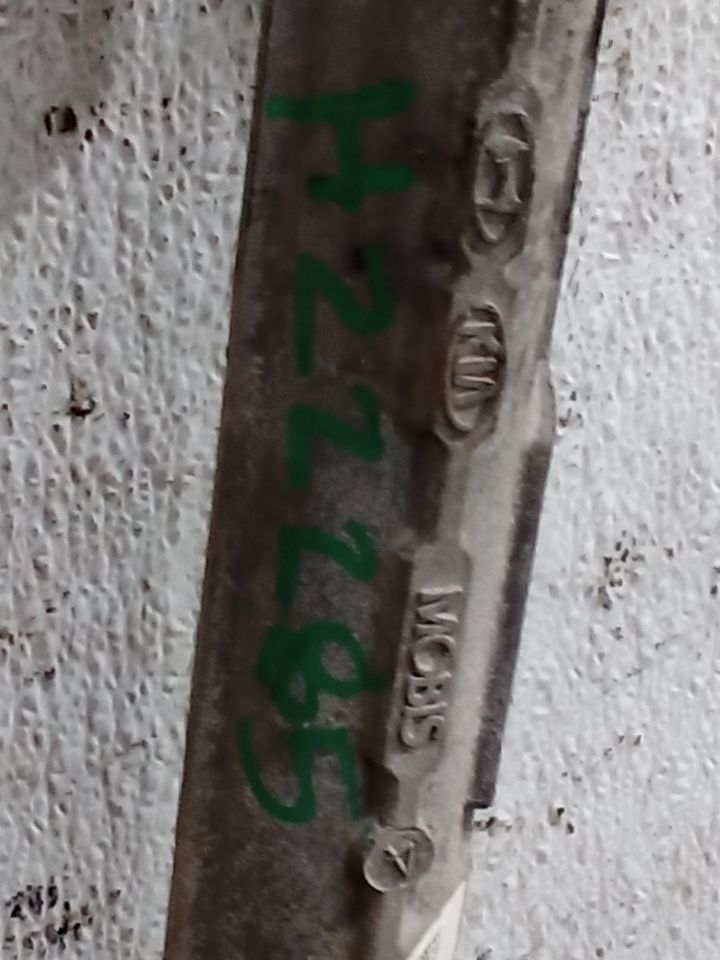 Part image 9