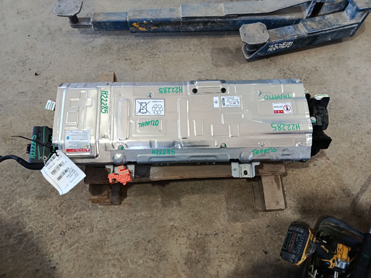 Part image 13