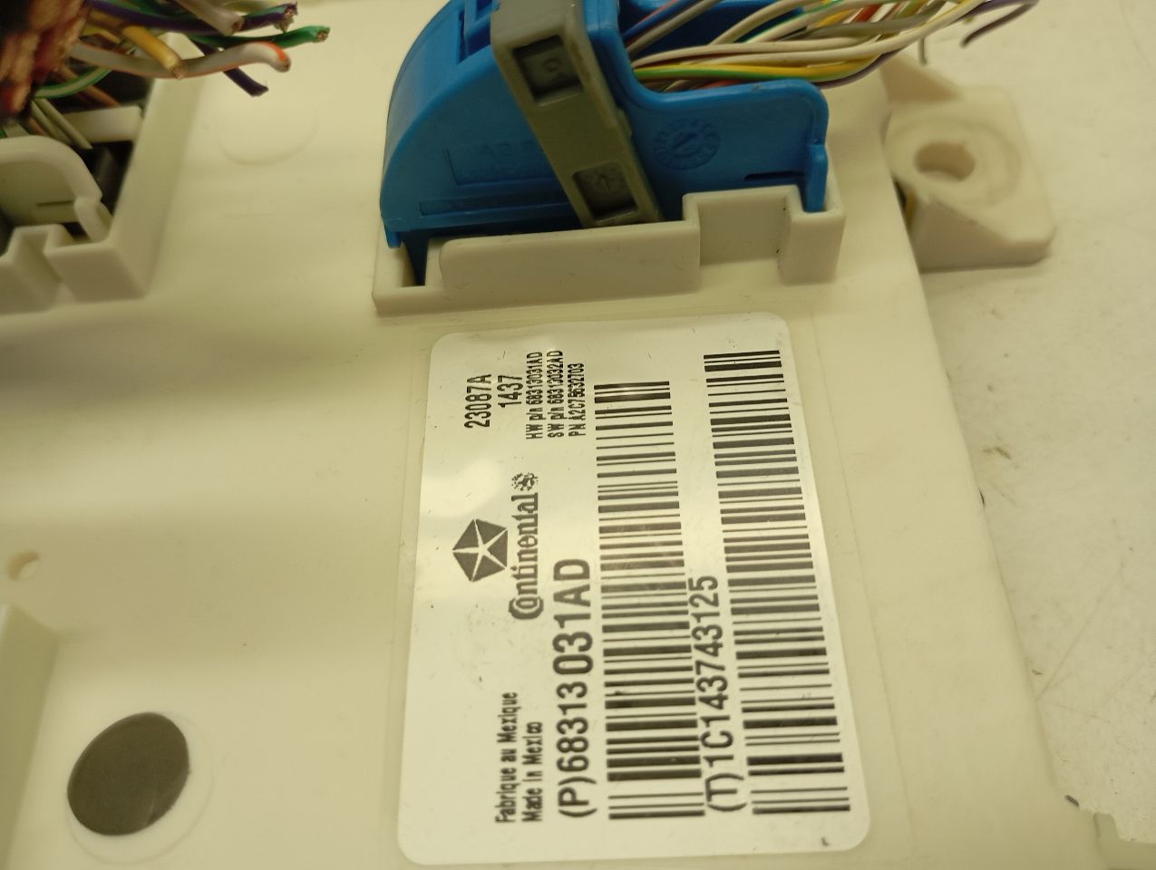 Part image 3