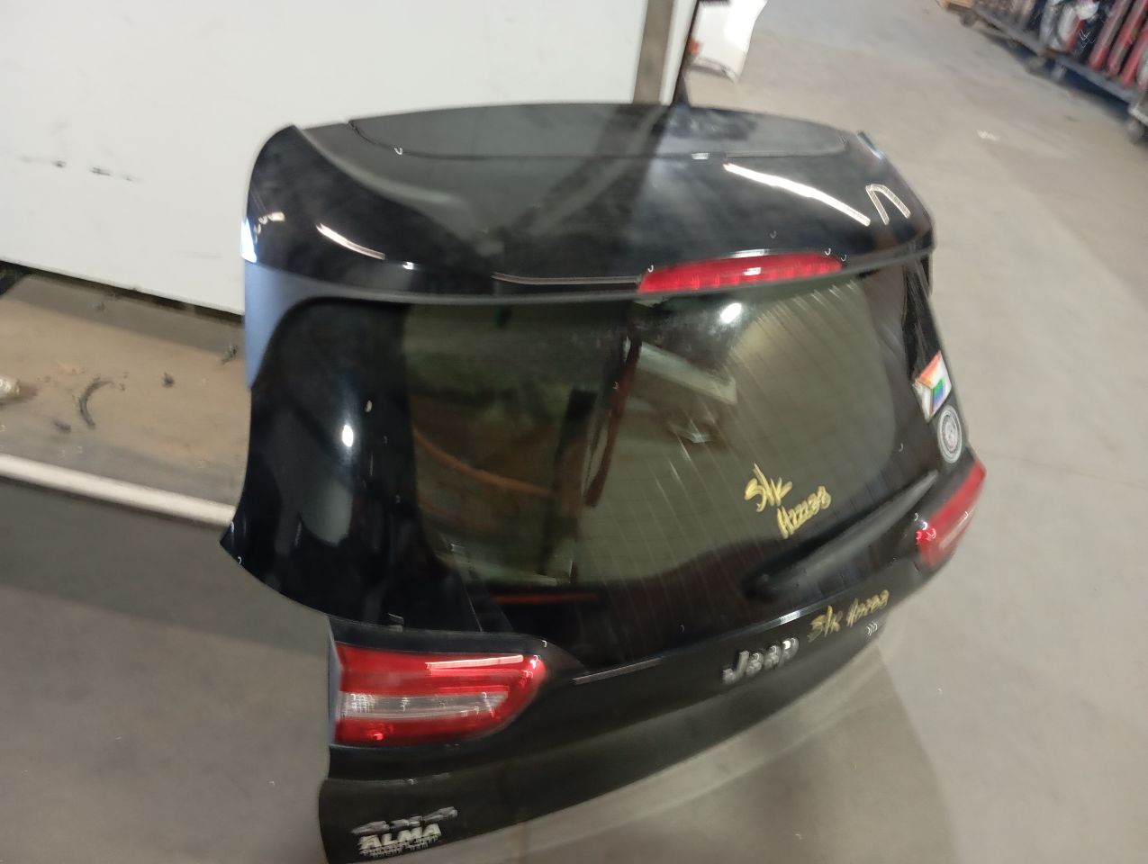 Part image 3