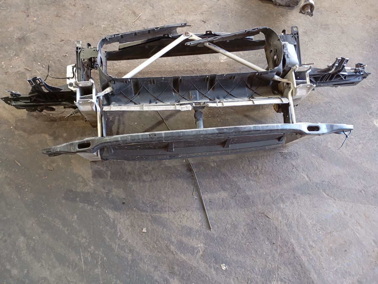 Part image 3