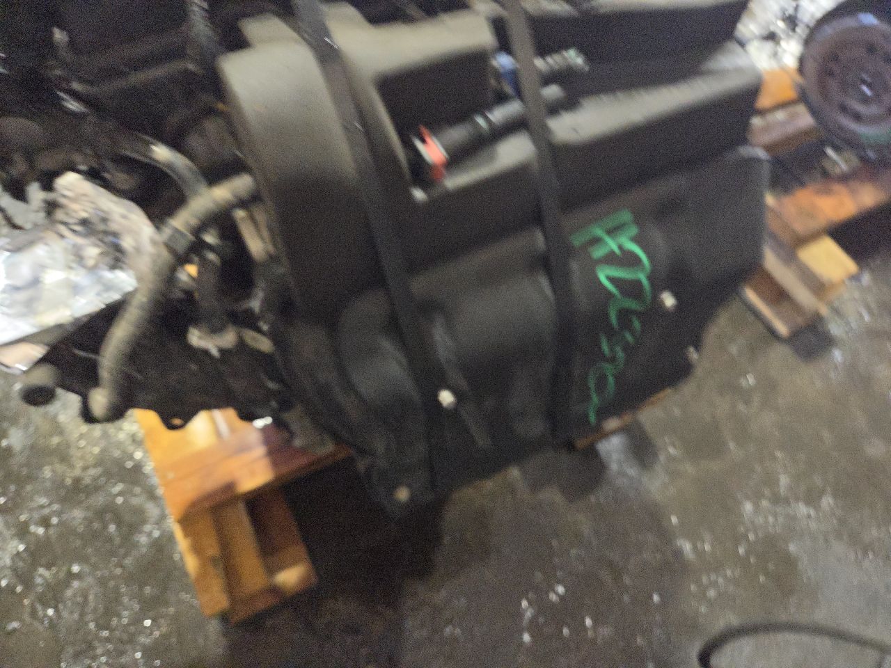 Part image 3
