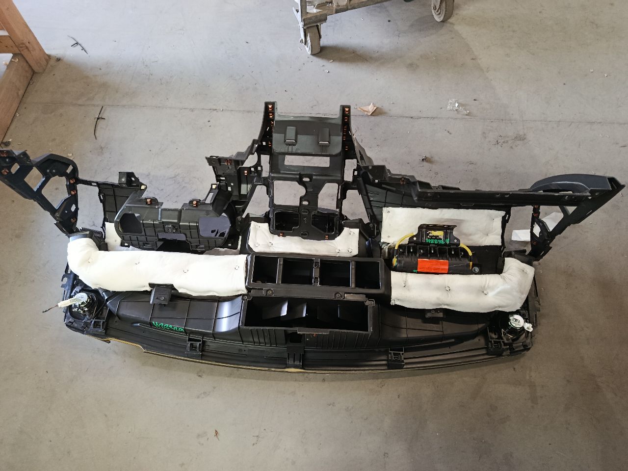 Part image 3