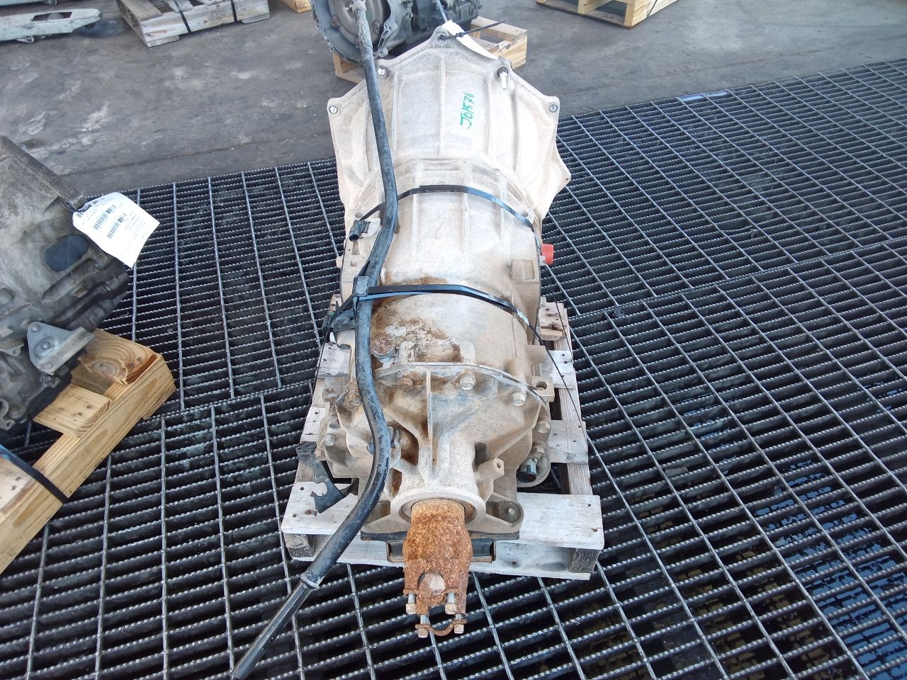 Part image 3