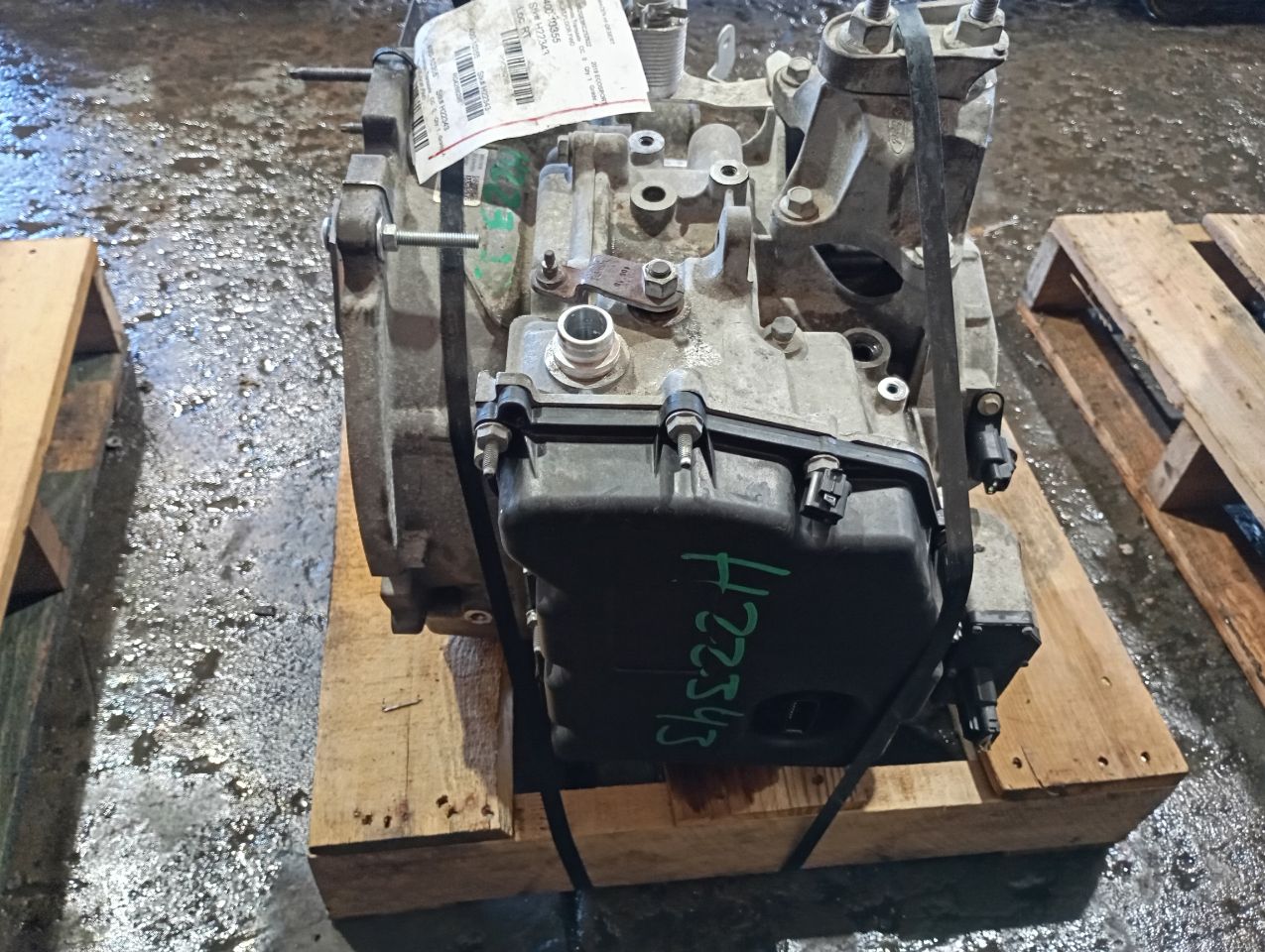 Part image 3