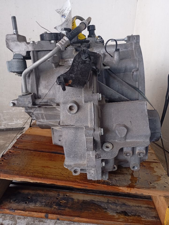 Part image 4
