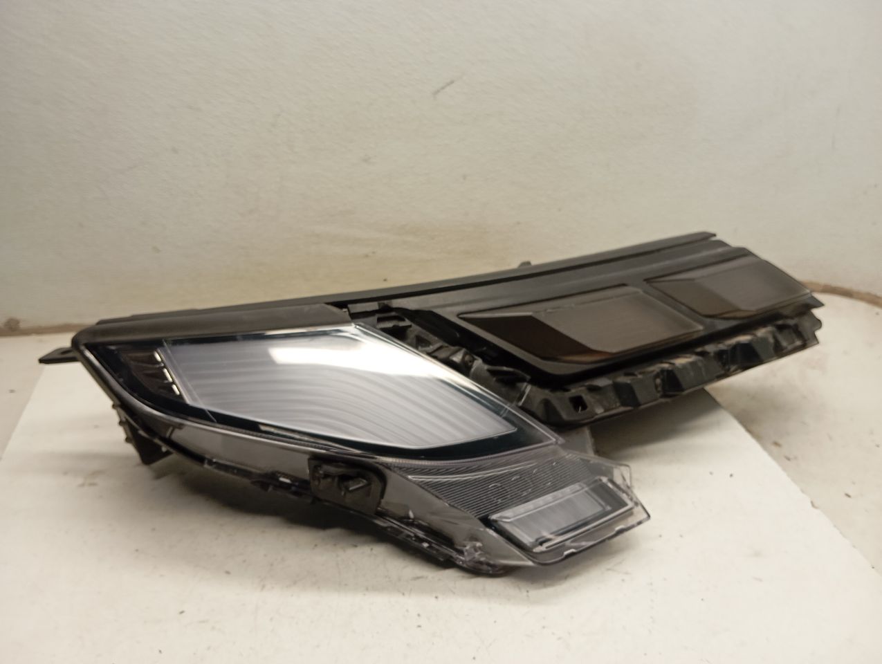 Part image 8