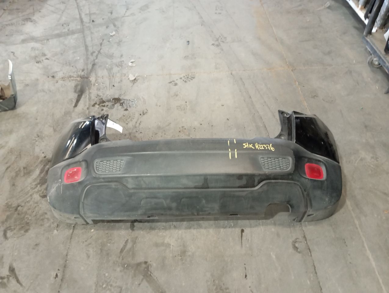 Part image 3