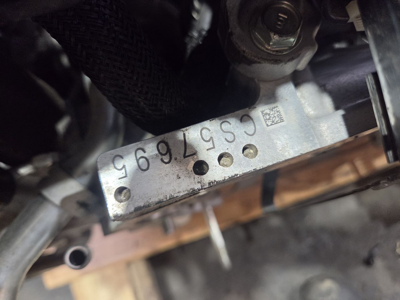 Part image 3