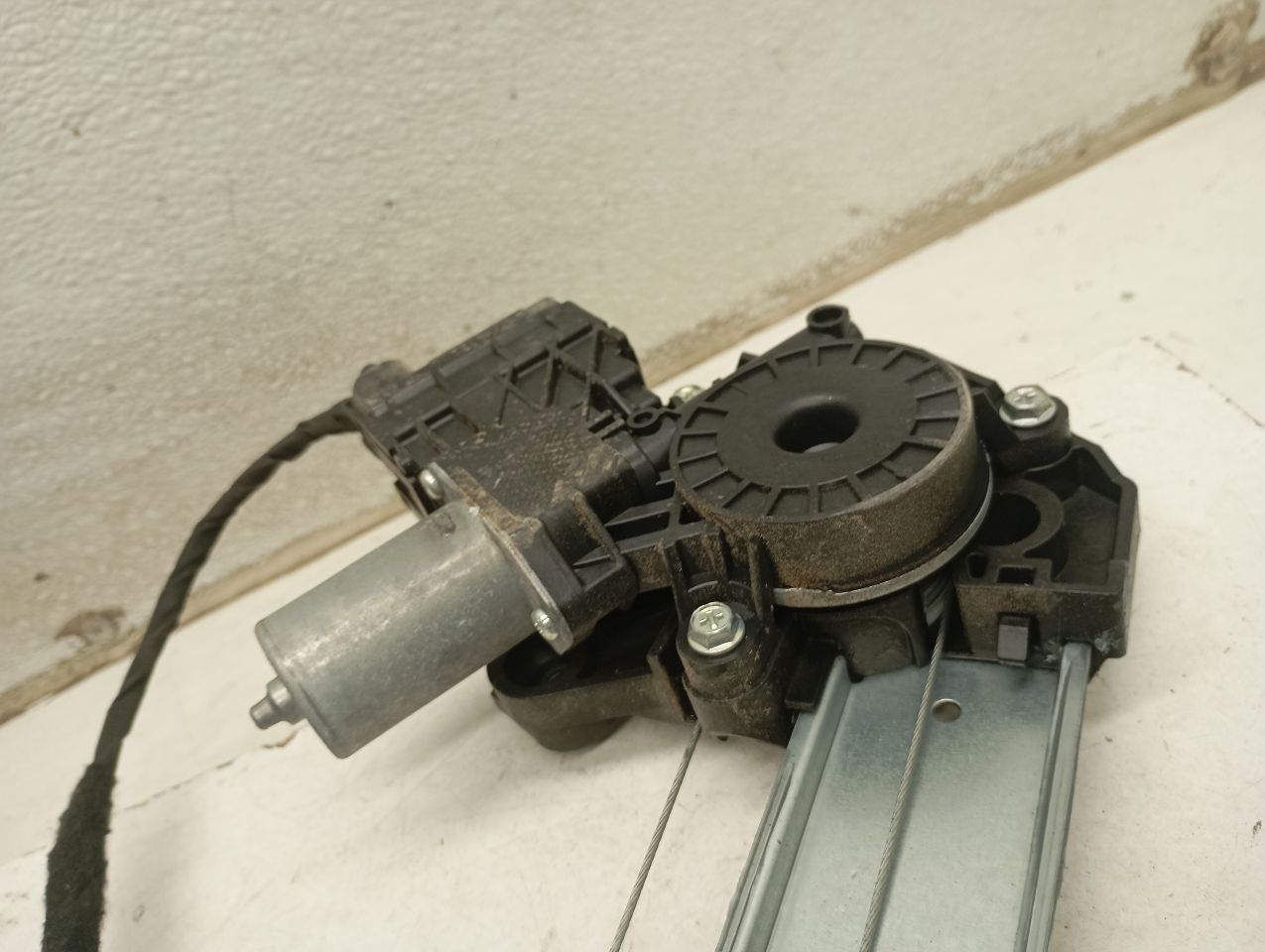 Part image 5
