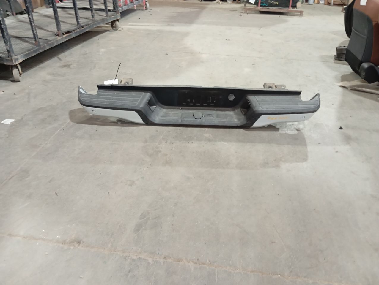 Part image 4