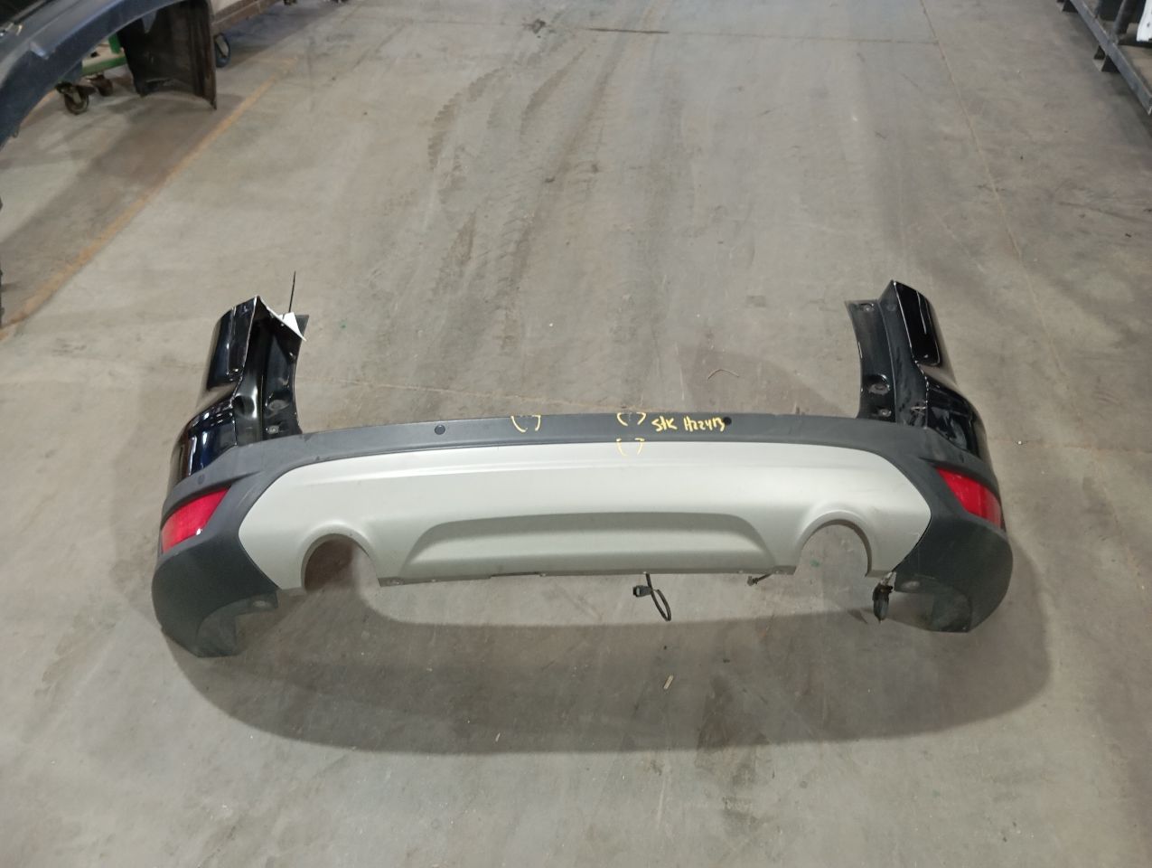 Part image 3
