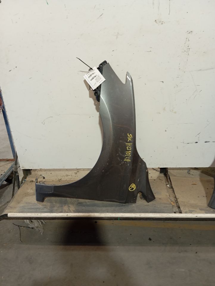 Fender for 2016-2017 Nissan Sentra FE L. and other applications