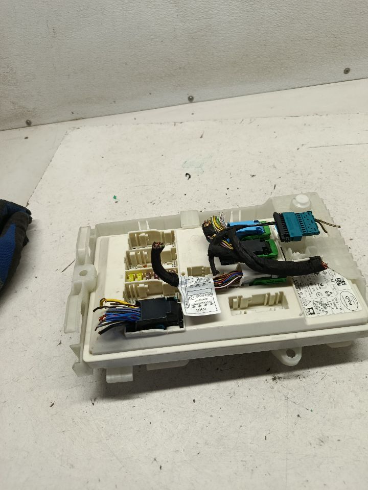 Part image 3