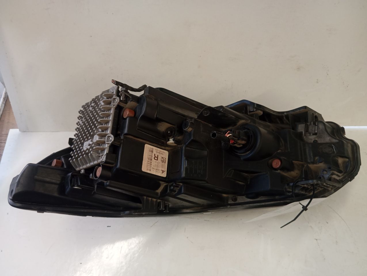 Part image 4