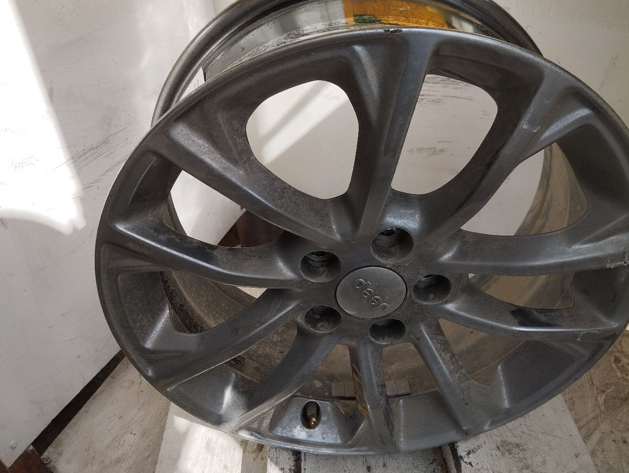 Part image 2