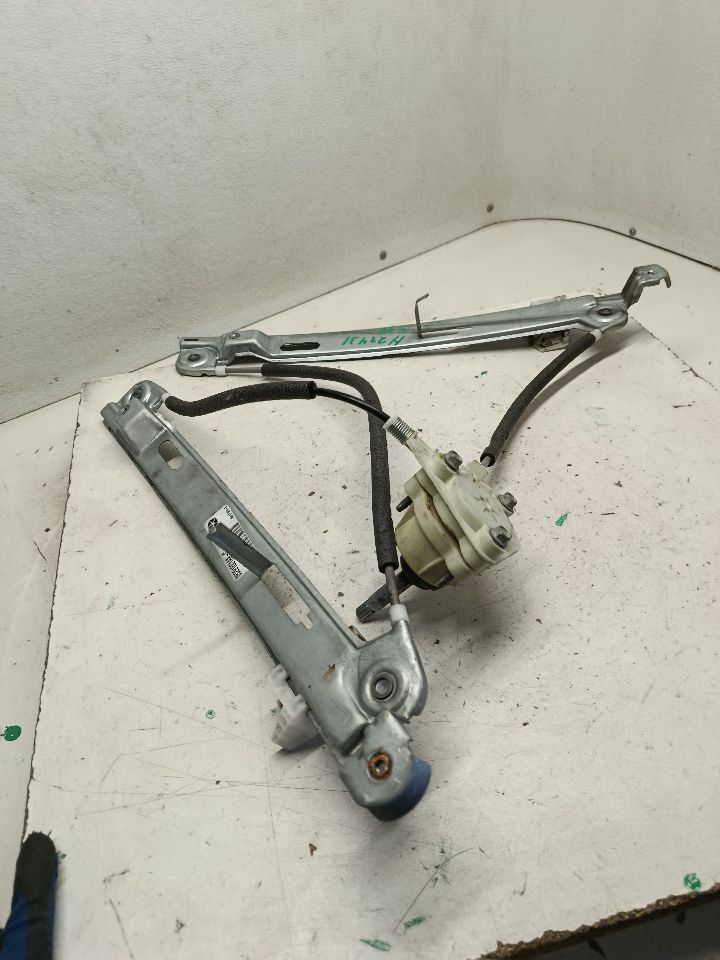 Door Window Reg, Fr for 2007-2016 Jeep Patriot manual window regulator L. and other applications