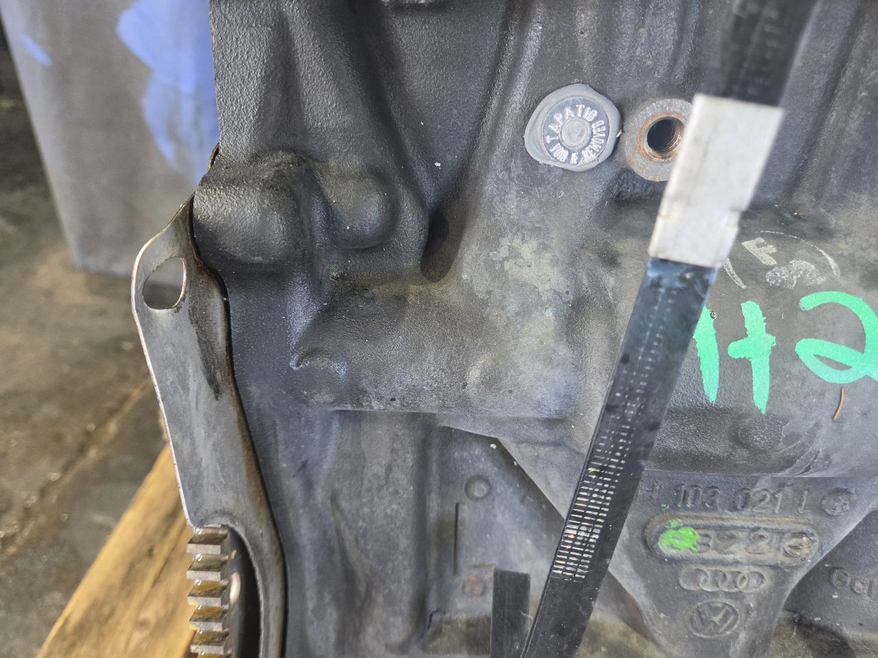 Part image 3