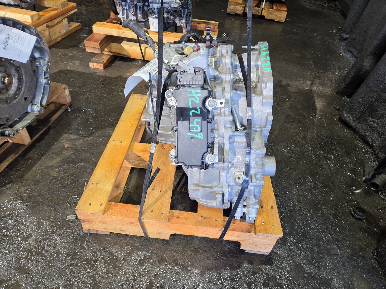 Part image 4