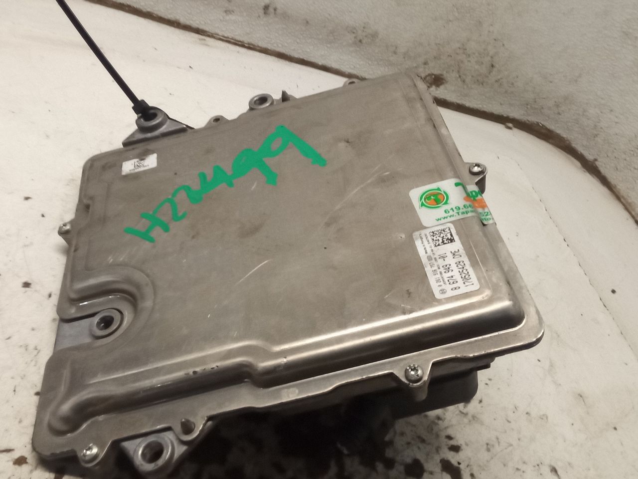 Part image 3